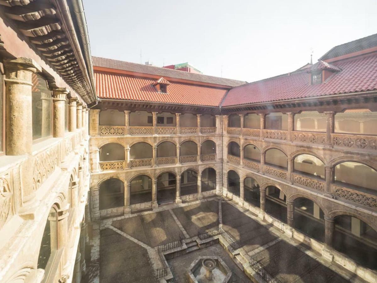 Claustro Las Francesas Siglo XV Valladolid Bagian luar foto